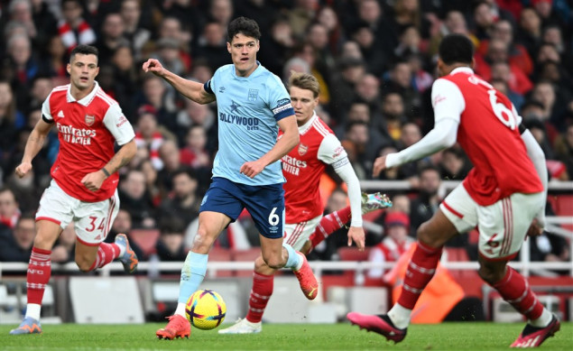 Remi Arsenala i Brentforda, Leicester ubjedljiv protiv Tottenhama