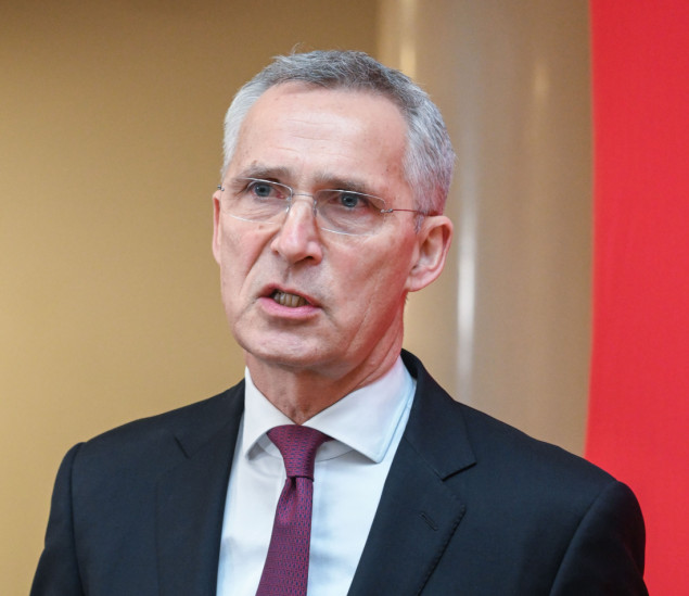 Stoltenberg: NATO sve više zabrinut da će Kina isporučiti oružje Rusiji