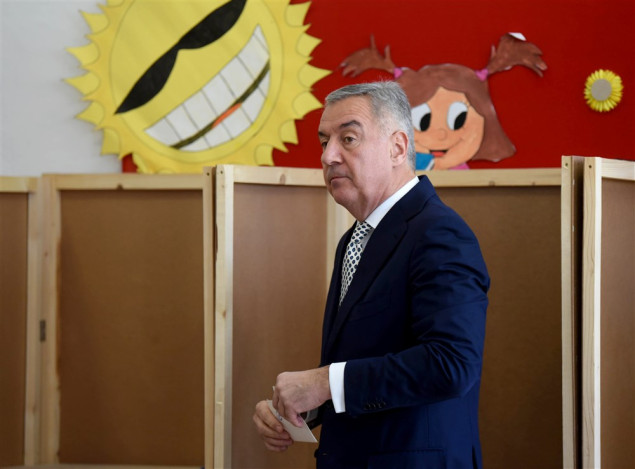 Đukanović podnosi ostavku na mjesto predsjednika DPS-a