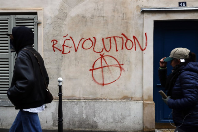 Macron potpisao reformu penzionog sistema