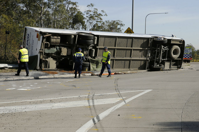 U prevrtanju autobusa sa svatovima u Australiji poginulo deset osoba