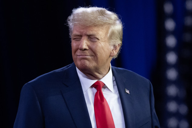 CNN objavio snimke Trumpa kako dijeli vojne tajne