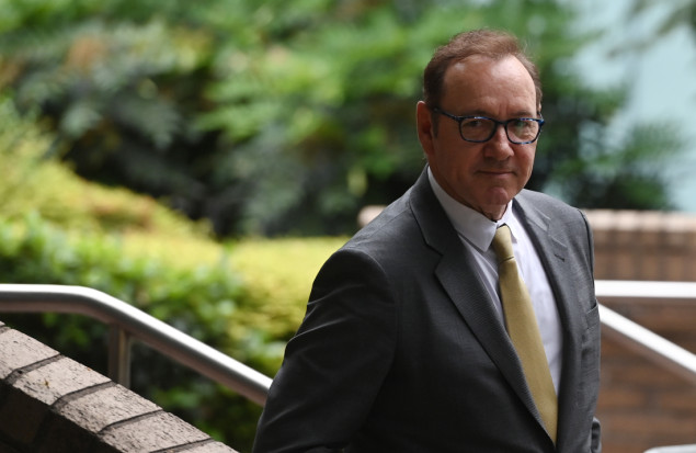 Svjedok: Glumac Kevin Spacey 'pokušao da me dotjera'