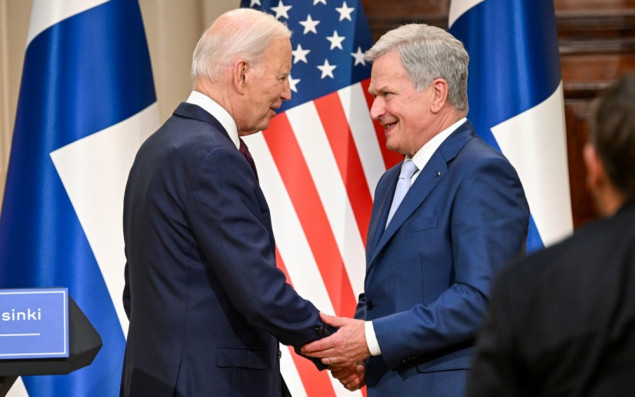 Biden poželio dobrodošlicu Finskoj u NATO-u