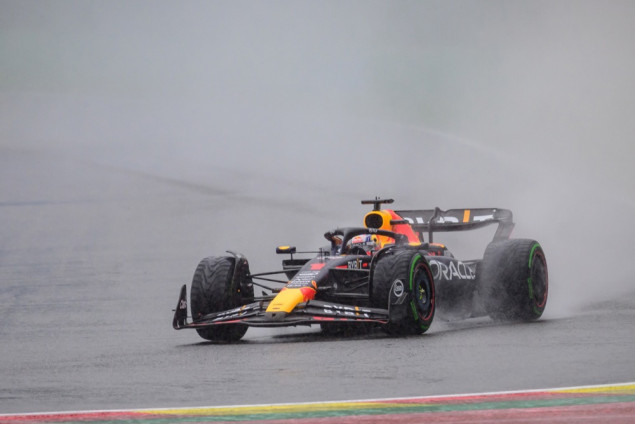 Verstappen najbrži u kvalifikacijama u Belgiji, ali startuje šesti, Leclercu pol pozicija