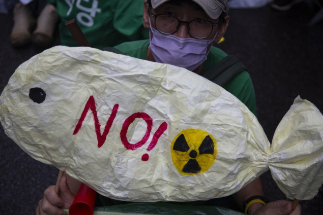Stotine Južnokorejaca na protestu protiv japanskog plana ispuštanja vode iz Fukushime