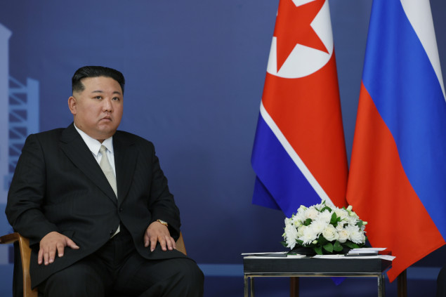 Sjevernokorejski lider poziva na veću proizvodnju nuklearnog oružja kao odgovor na novi hladni rat