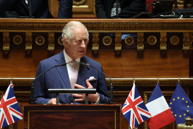 Kralj Charles obećao osnažiti 'neophodne' veze Francuske i Britanije