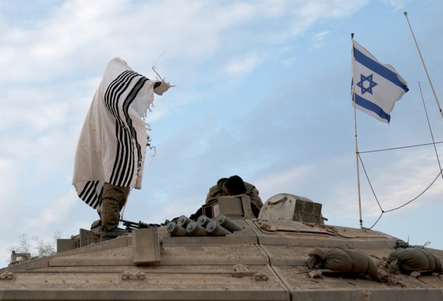 Libanski vojnik ubijen, a 18 ranjeno u izraelskom napadu na vojni centar u južnom Libanu