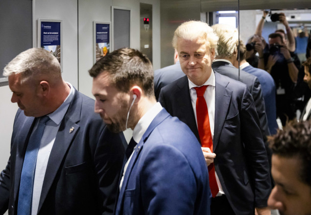 Pregovori o formiranju vladajuće koalicije u Holandiji u zastoju prije nego što su i počeli