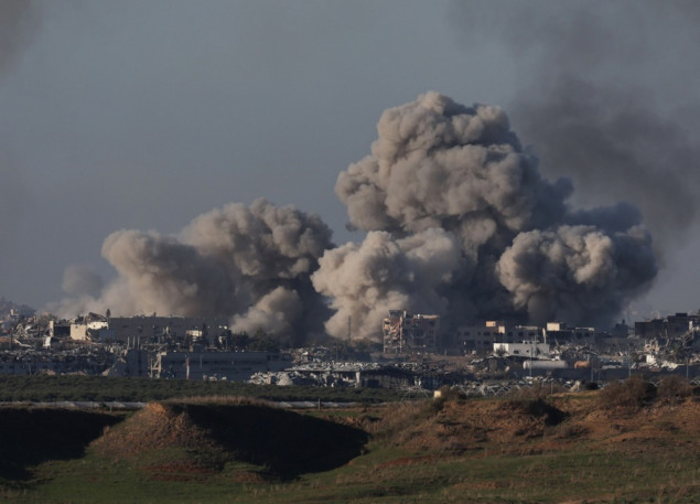 U izraelskim napadima u Gazi ubijeno desetine Palestinaca, na meti škola UN-a