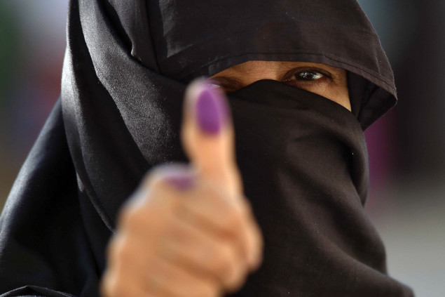 Počelo glasanje na izborima u Pakistanu, vlada prekinula mobilni internet