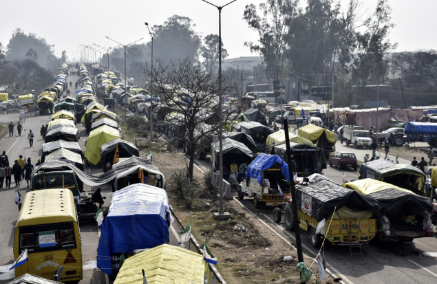 Indijski poljoprivrednici ponovo krenuli ka New Delhiju, policija bacila suzavac