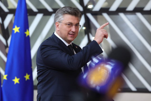 "Nema nikakve šanse da se danas ili sutra ne donese odluka za BiH"