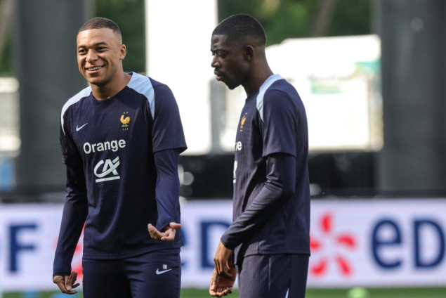 Dembele odbacio priče o sukobu s Mbappeom zbog Zlatne lopte