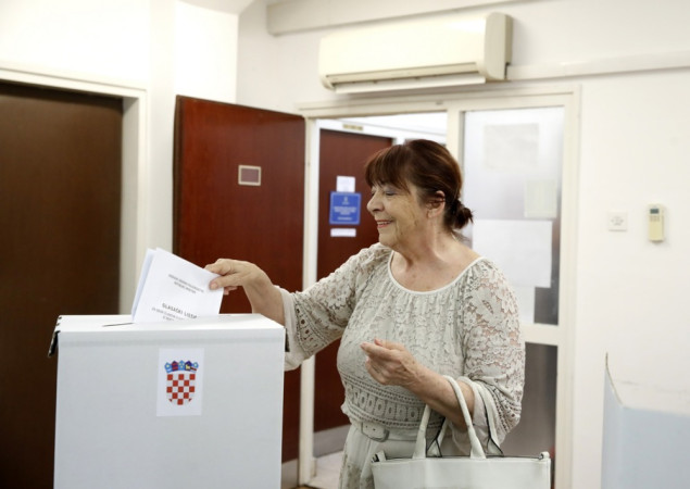 Hrvatska u nedjelju bira između populiste Milanovića i desničara Primorca