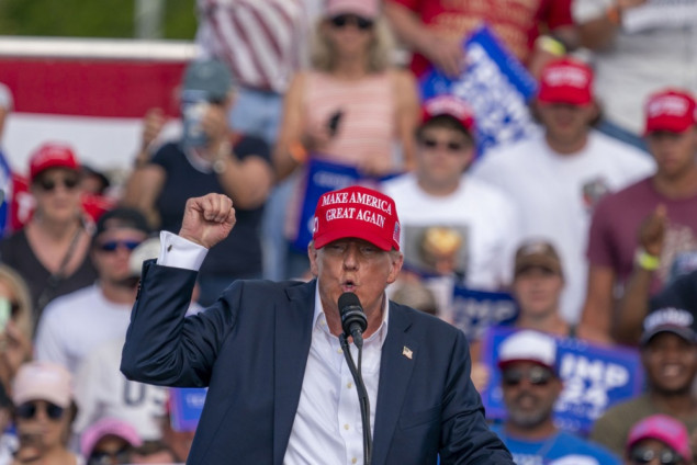 Vrhovni sud SAD-a prebacio nižim sudovima odluku o imunitetu bivšeg američkog predsjednika Donalda Trumpa