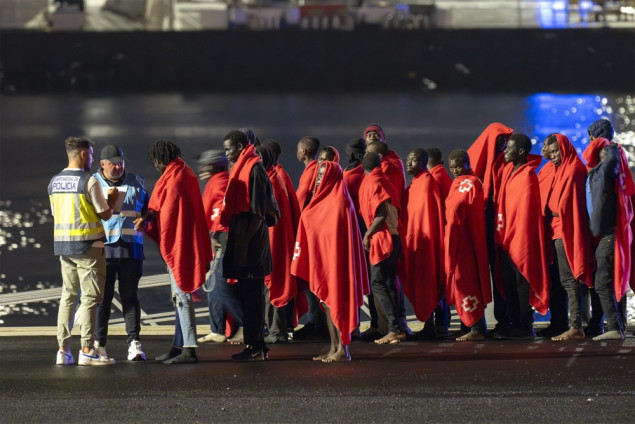 EU planira proširiti ovlasti Frontexa za deportacije migranata izvan svojih granica EU planira proširiti ovlasti Frontexa za deportacije migranata izvan svojih granica
