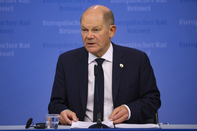 Scholz pozvao Iran na uzdržanost nakon napada Izraela