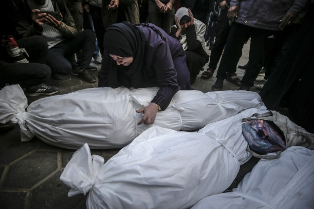 U novim izraelskim napadima ubijena palestinska porodica u Gazi