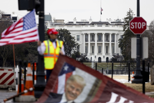 Biden izdao preventivna pomilovanja funkcionerima koje bi Trump mogao sudski da goni