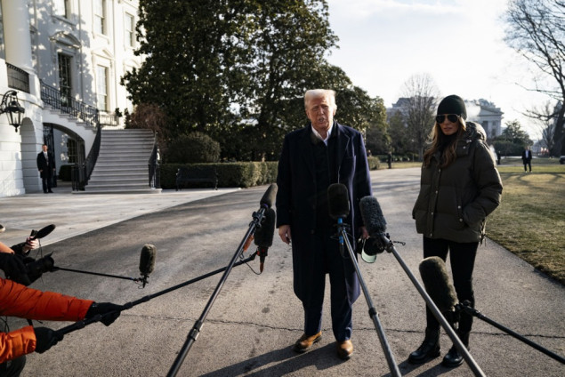 Trump pauzirao zajmove i bespovratna sredstva