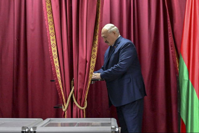 Lukašenko uvjerljivo pobijedio na predsjedničkim izborima u Bjelorusiji