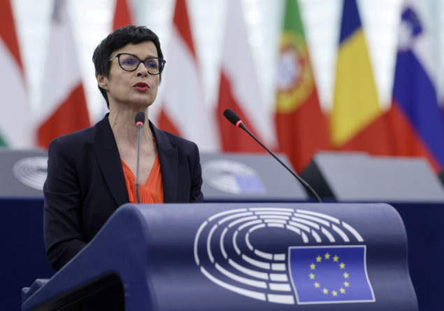 EU poziva na smirivanje tenzija u Srbiji usred blokade medija i spora na Univerzitetu