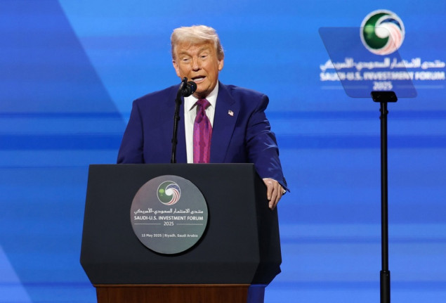 Trump poručio da će narediti ukidanje svih američkih sankcija Siriji