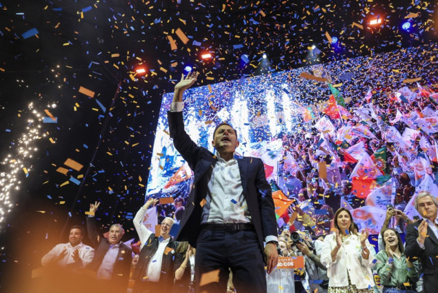 Stranka desnog centra AD vodi na parlamentarnim izborima u Portugalu