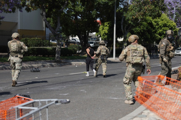 U Los Angeles stižu prve trupe Nacionalne garde