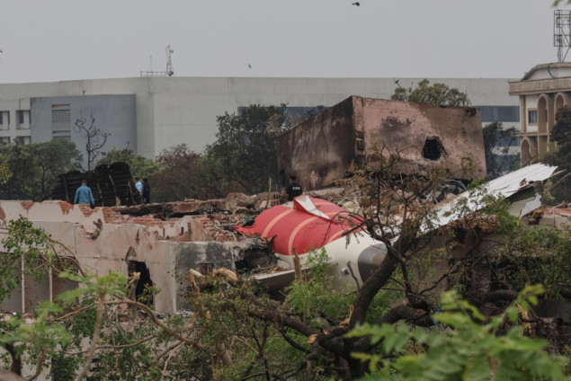 Indijski premijer obišao mjesto pada aviona, još se traga za crnim kutijama