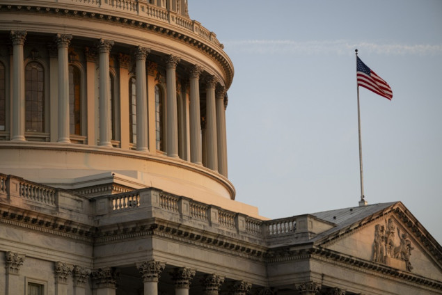 Predstavnički dom tijesnom većinom odbacio rezoluciju o blokiranju Trumpovih ratnih ovlasti protiv Irana