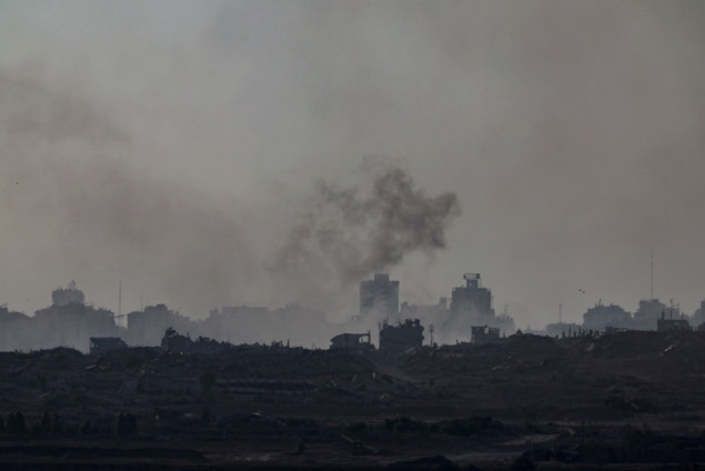 U izraelskim napadima ubijeno još 14 Palestinaca, uključujući troje u redu za pomoć