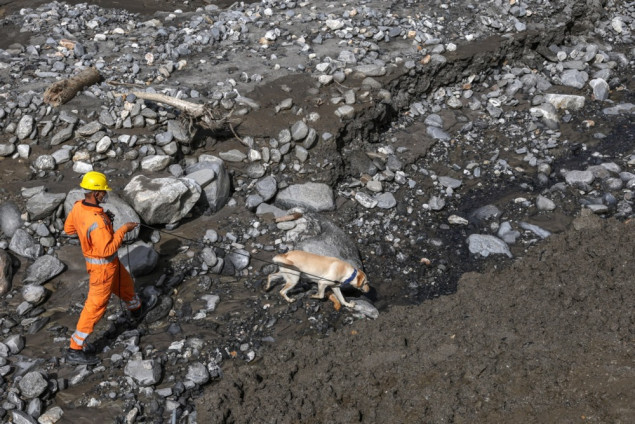 Himalaji: Više od 70 stradalih u smrtonosnoj vodenoj bujici