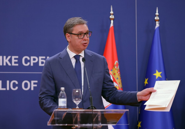 Vučić najavio da će prestati biti predsjednik Srbije za godinu i po