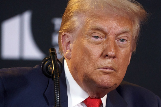 Bijela kuća tvrdi da Trump "ima mnogo alata" prije sastanka s Putinom