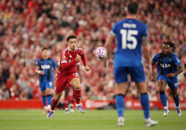 Klubovi Premier lige potrošili rekordnih 2,37 milijardi funti