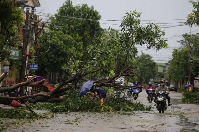 Tajfun Kajiki pustoši Vijetnam