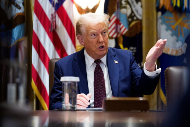 Trump traži optužnicu za reketiranje protiv Georgea Sorosa i sina