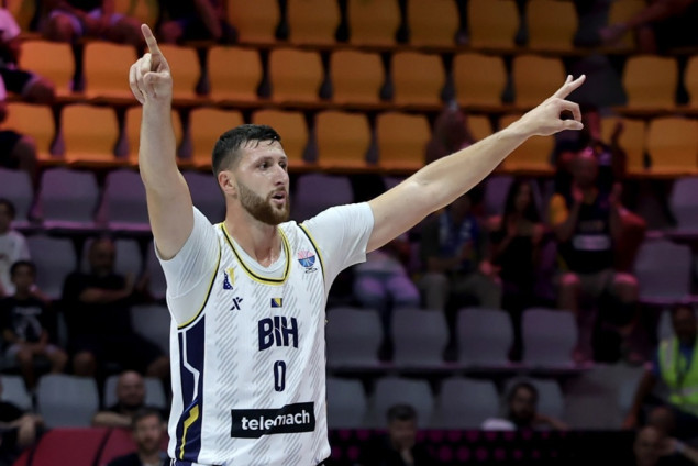 Jusuf Nurkić dobitnik najvećeg priznanja Grada Tuzle Jusuf Nurkić dobitnik najvećeg priznanja Grada Tuzle