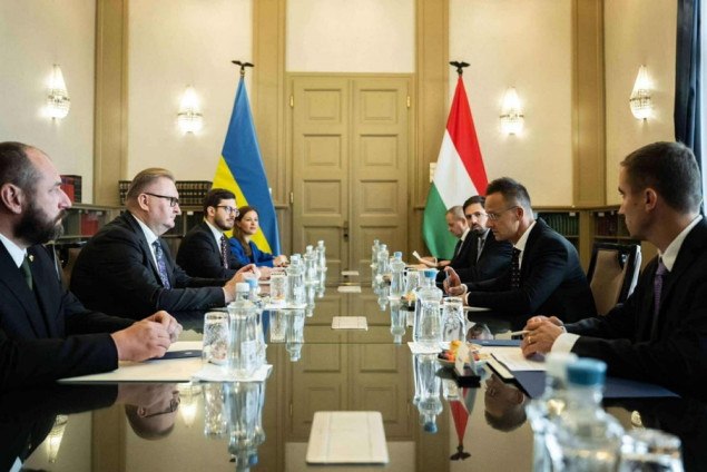 Szijjártó poručio Kijevu - Budućnost odnosa je u vašim rukama