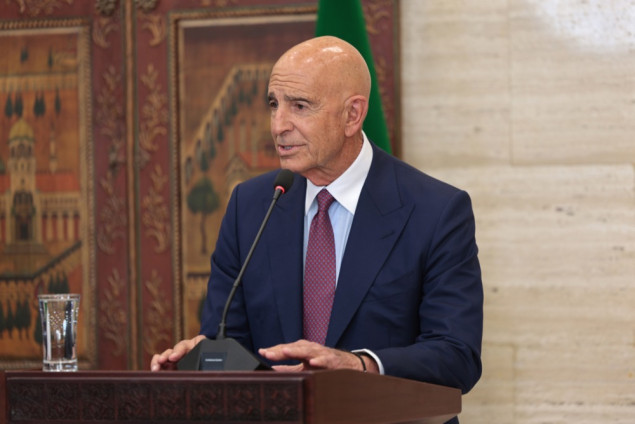 Američki izaslanik Tom Barrack sastao se s vođom SDF-a Ferhadom Abdijem u Siriji