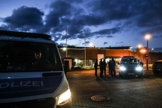 Policija istražuje četverostruko ubistvo i samoubistvo u Oldenburgu