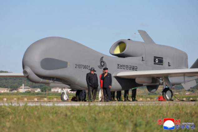 Kim Jong-Un nadgledao testiranje borbenih dronova i pozvao na razvoj vojne vještačke inteligencije