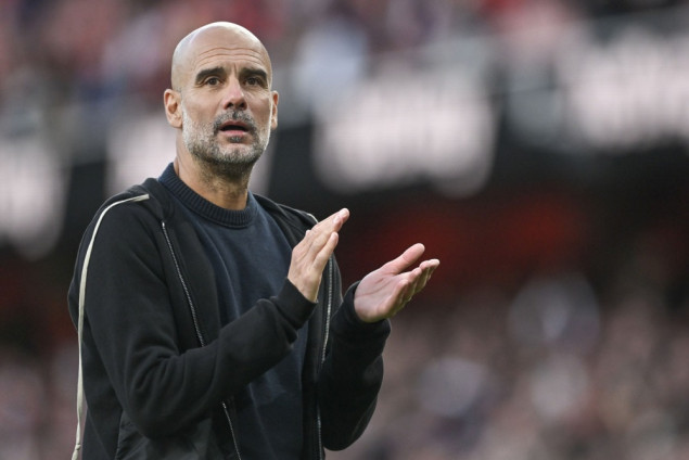 Pep Guardiola podržao fudbalere amputirce iz Gaze potpisanim palestinskim dresovima