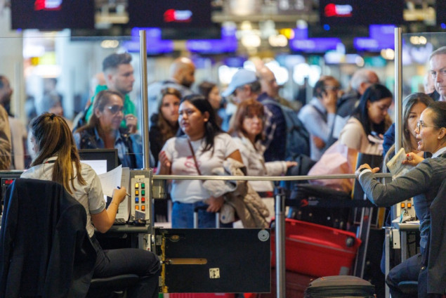 Aviokompanije i aerodromi traže privremenu obustavu novih graničnih provjera EU tokom ljetne sezone