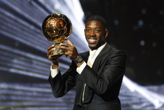 Fudbaler PSG-a Ousmane Dembele osvajač Zlatne lopte 2025.