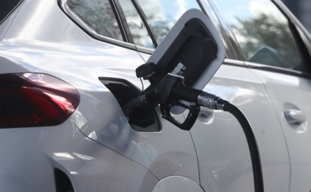 Cijene nafte pale za četiri posto nakon što su SAD predložile Iranu mirovni plan