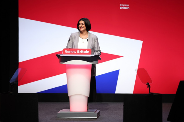 Britanija uvodi strože uslove za stalni boravak: Čekanje produženo na 10 godina